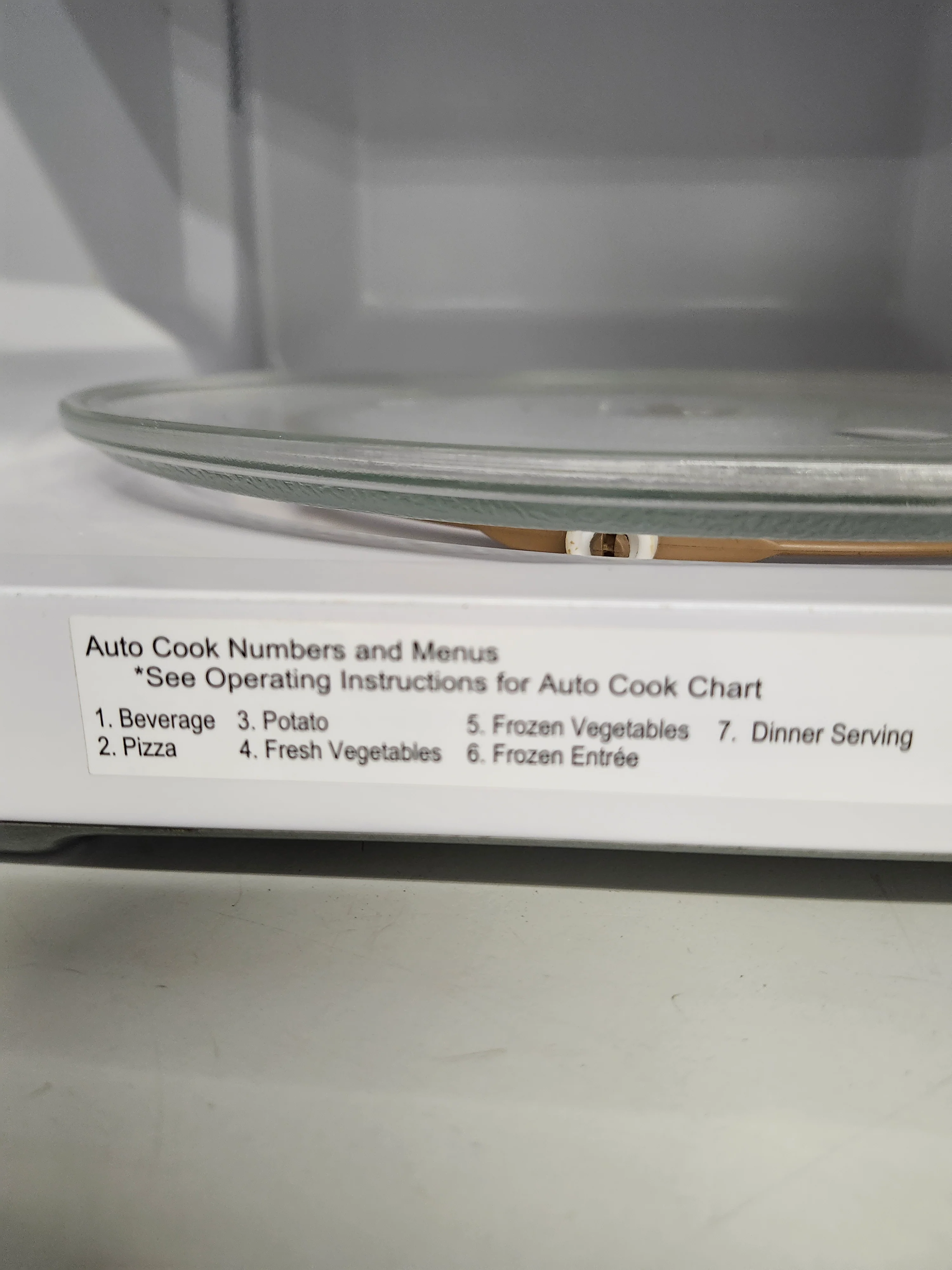 20.5"W Panasonic Microwave Oven - Image 7