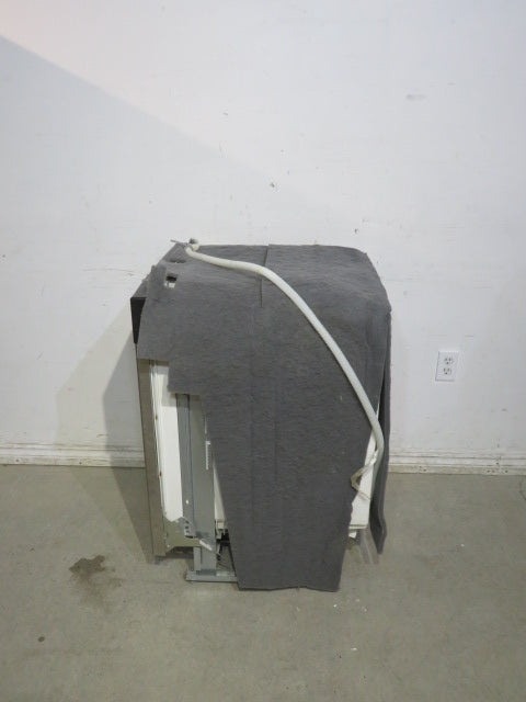 24" General Electric Stainless Steel Dishwasher - Image 3