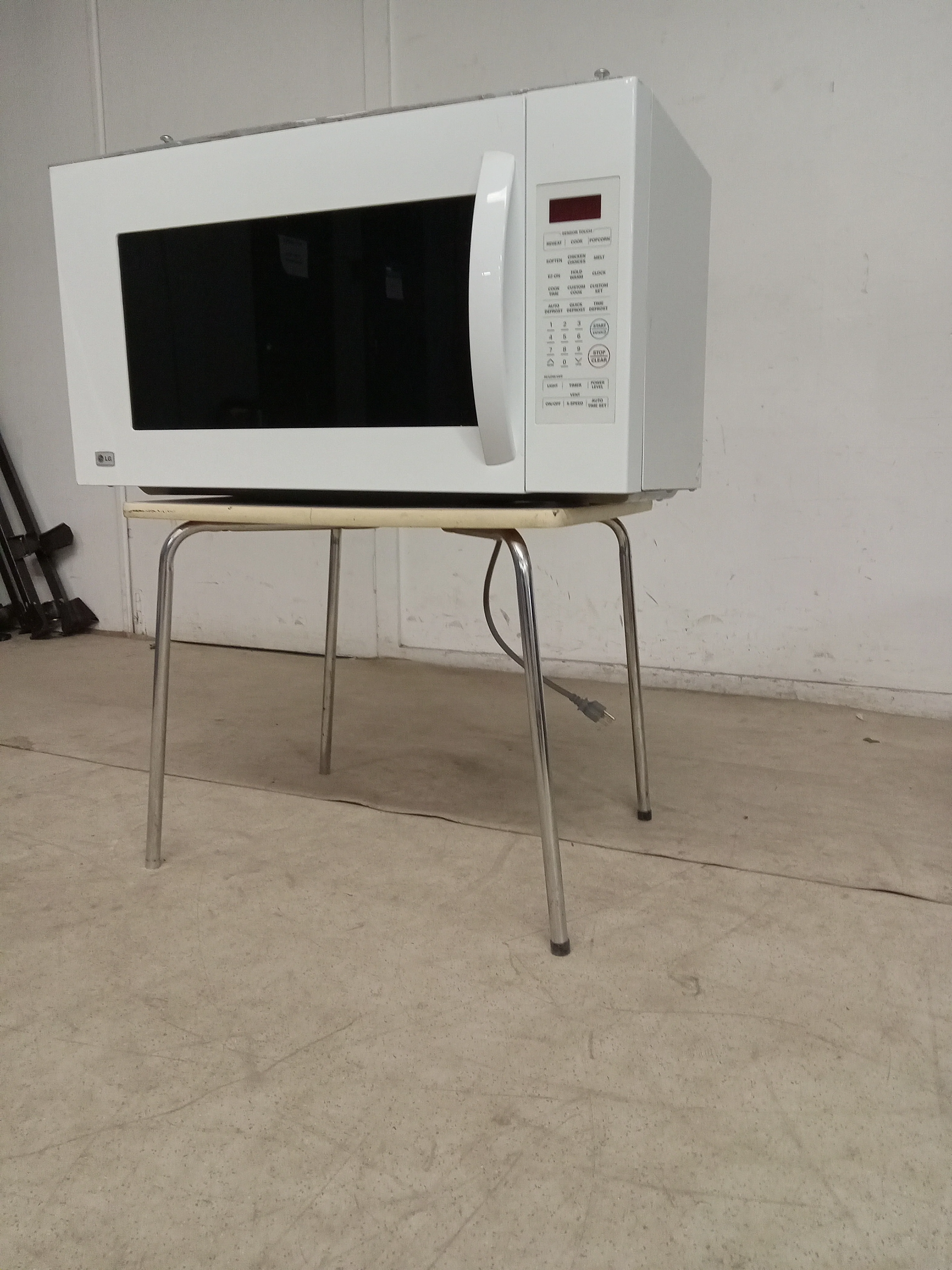 29" LG White Over the Range Microwave - Image 2