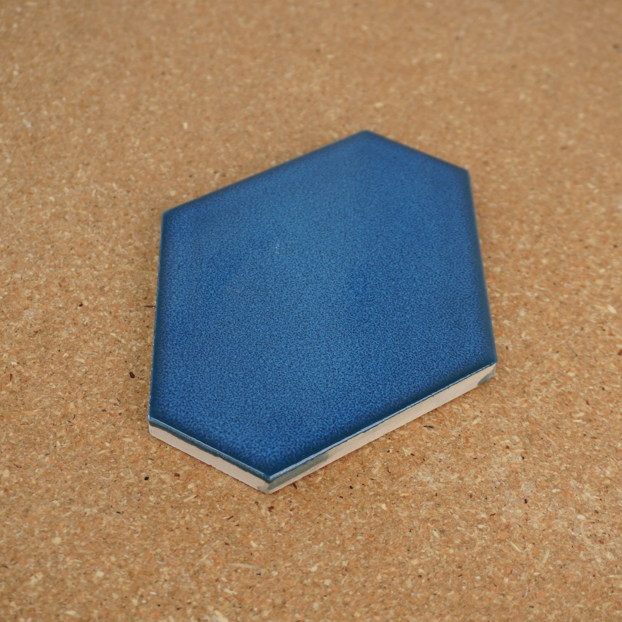 4x5-inch Benzene Hexagon Ceramic Tiles in Electric Blue 7.12 sq ft (50 pcs) - Image 2