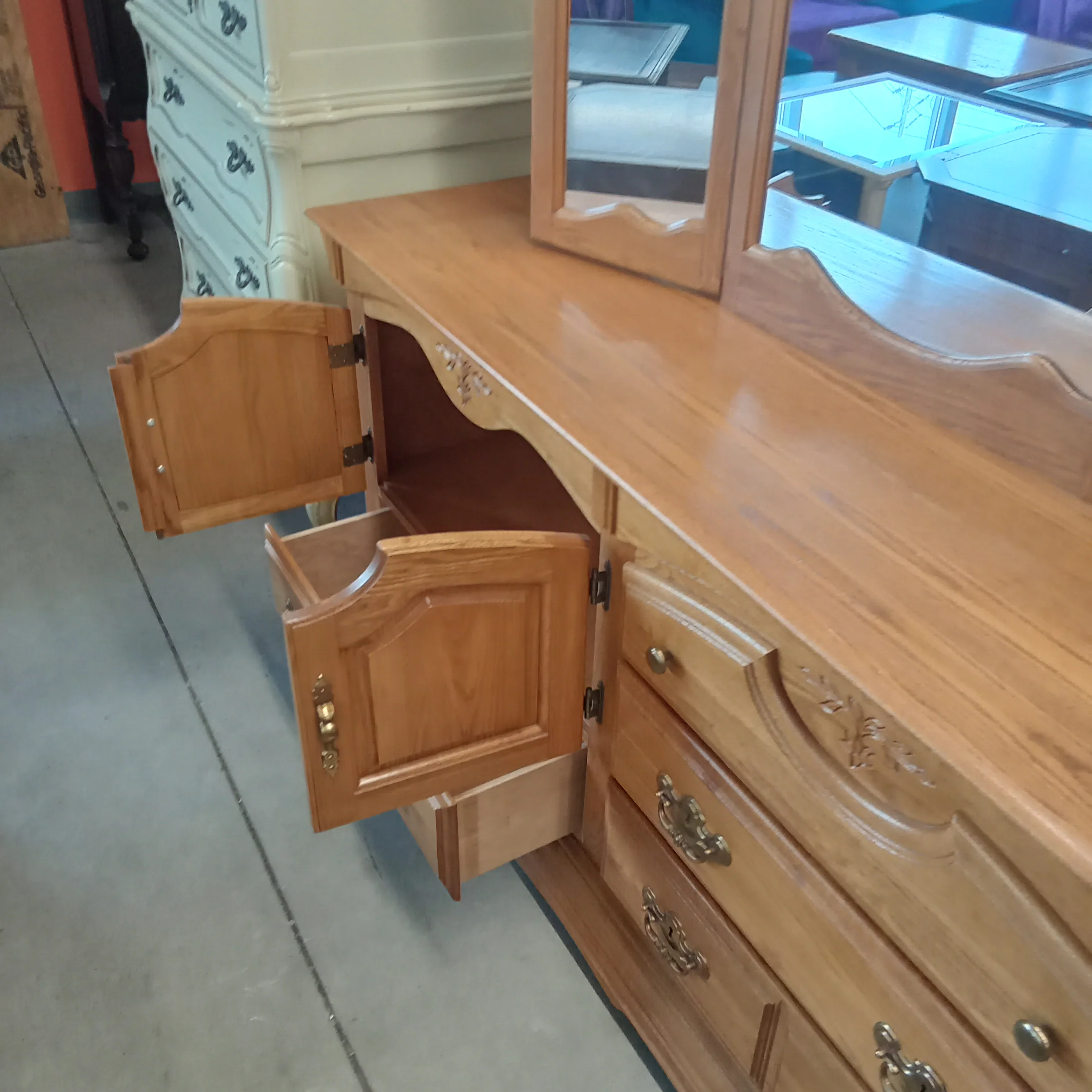 64"W 4-Drawer Wooden Dresser with Mirror - Image 3
