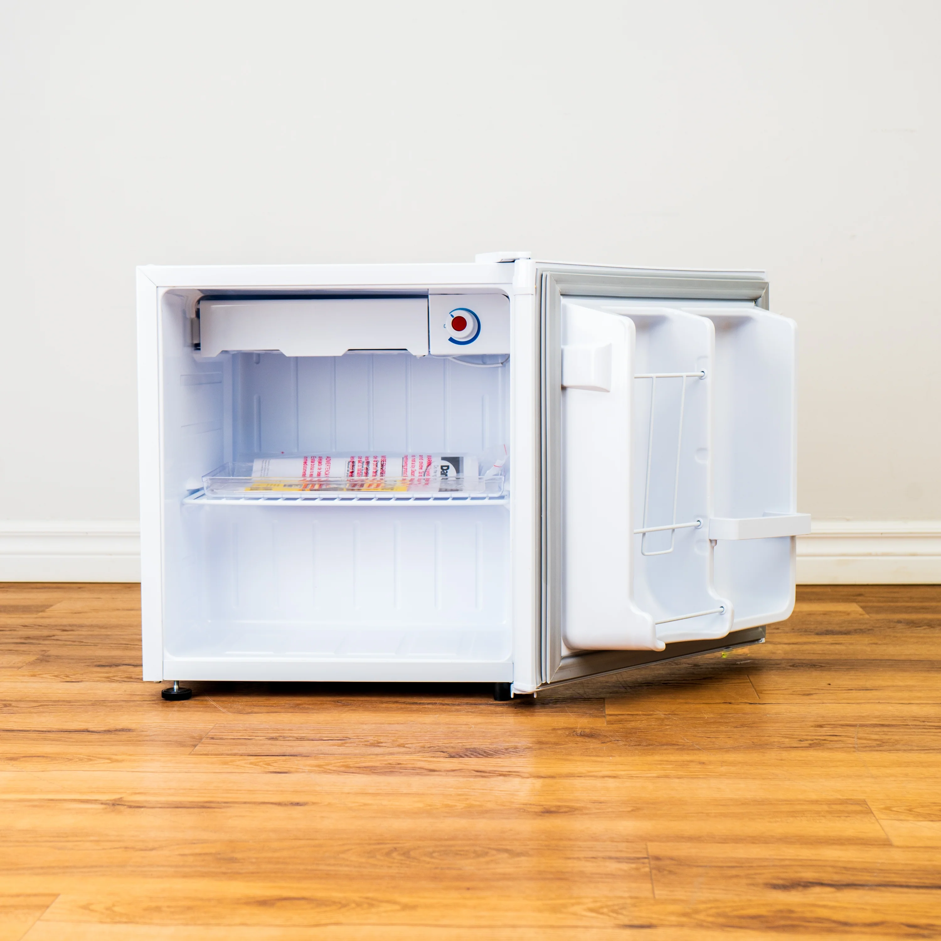 Compact Refrigerator - 1.6 Cu. Ft. - White - Image 5