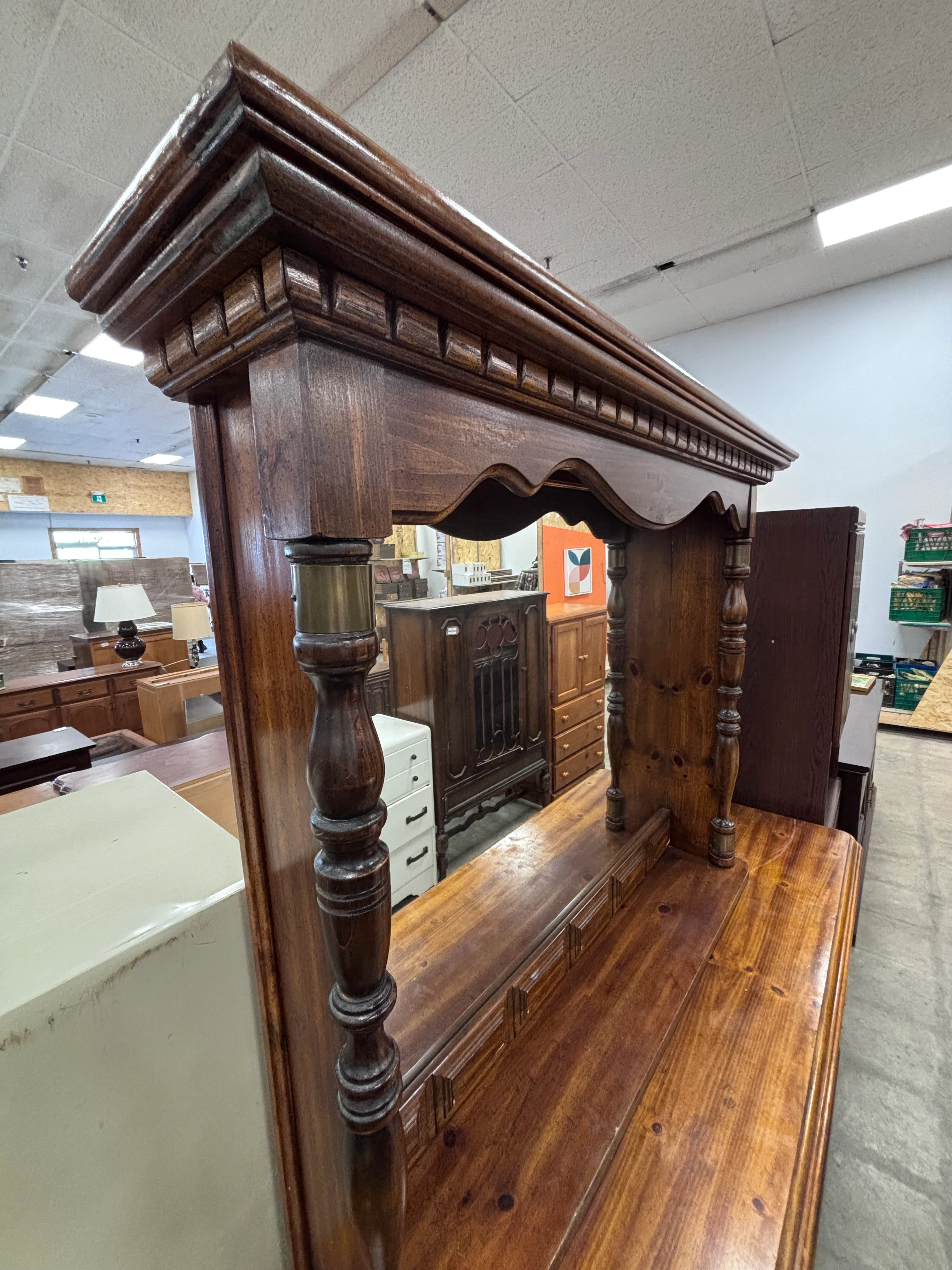 Early American Style Dresser w/ Mirror - Image 6