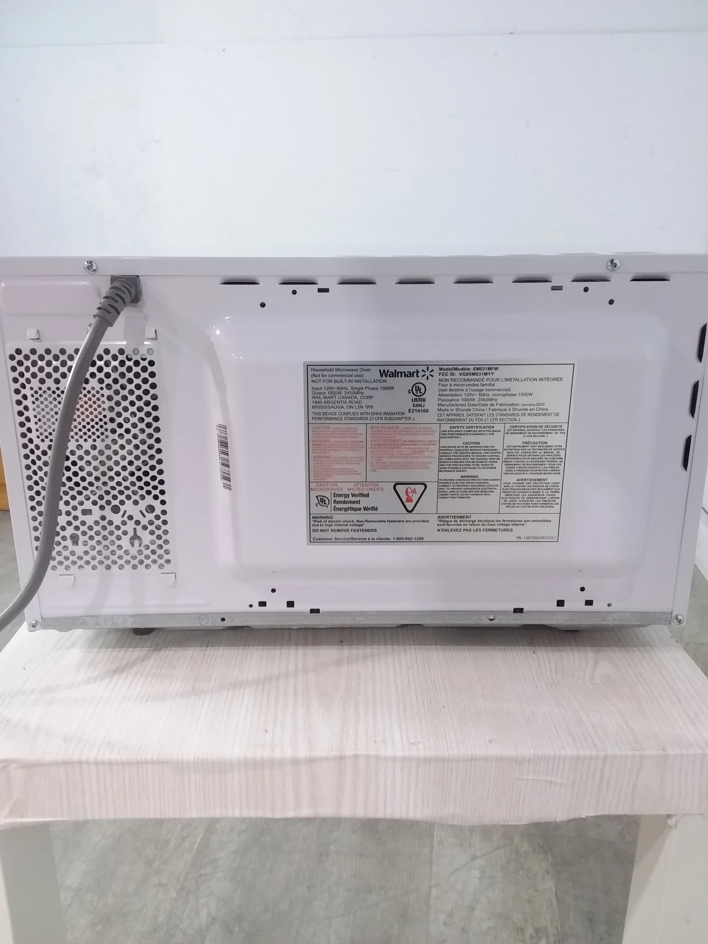 Hamilton Beach Microwave - Image 4