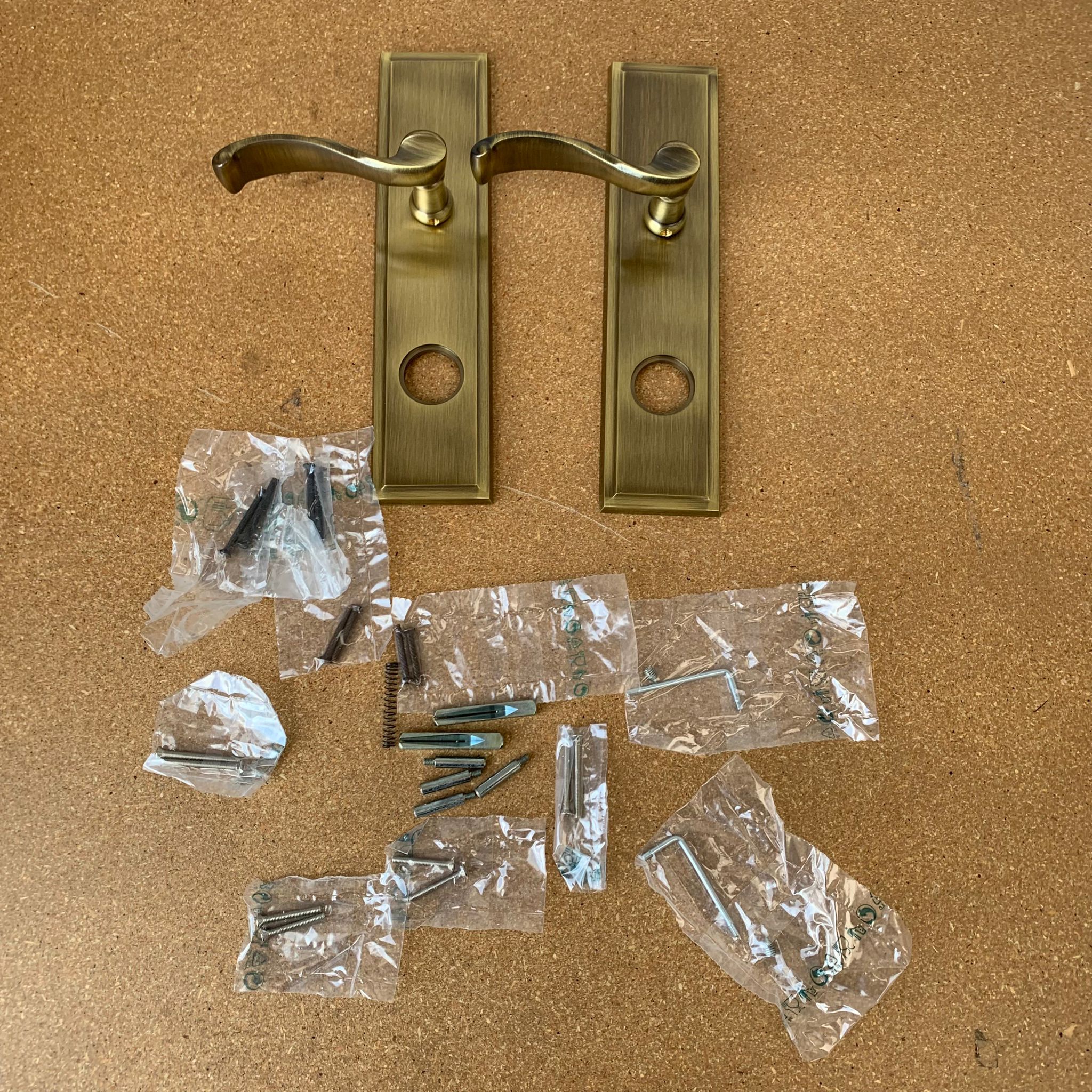 Left Hand Door Entry Trim Set in Satin Brass 8525MTLSEMLHUS5