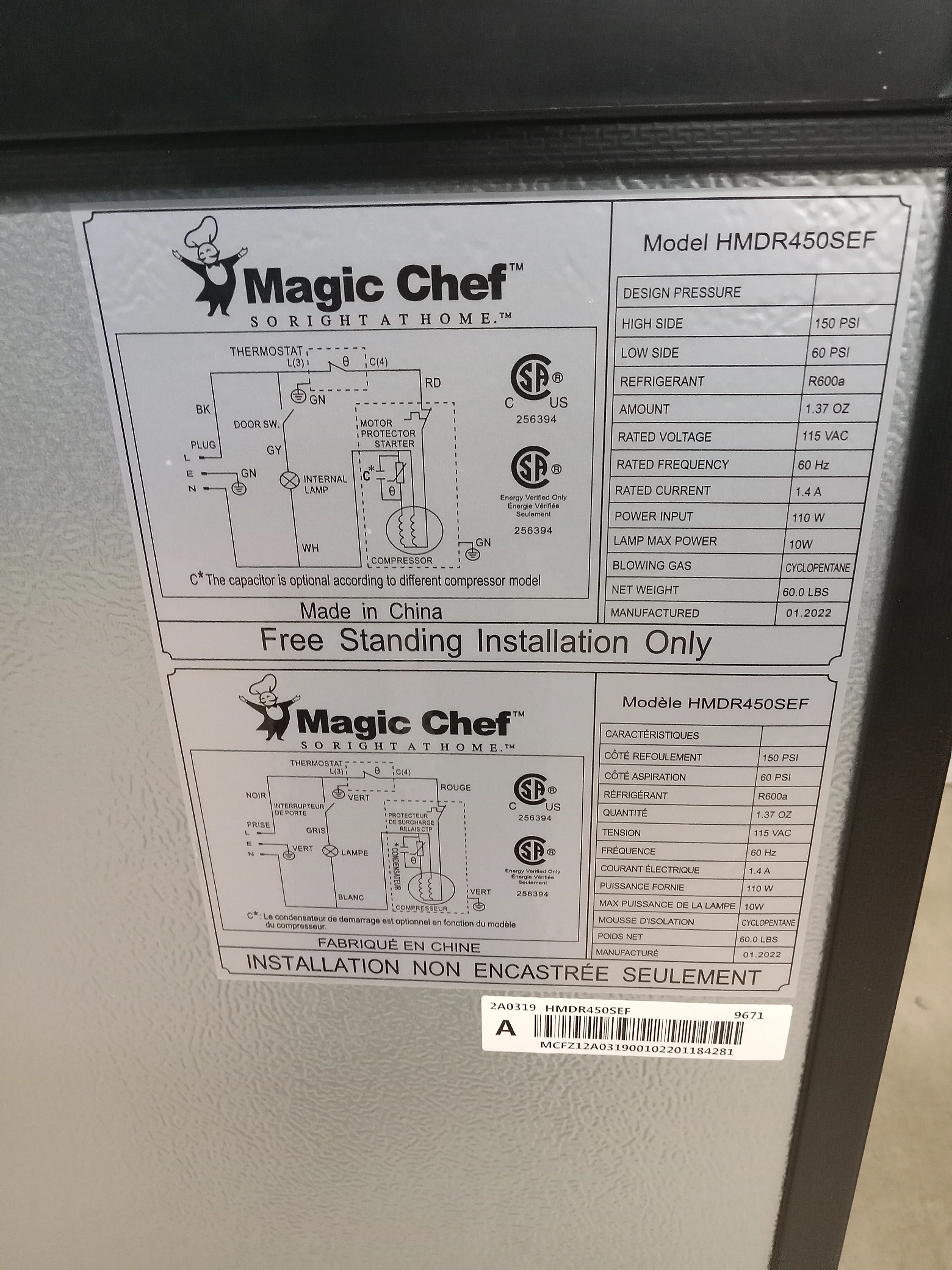 19"W Magic Chef Two Door Refrigerator - Image 5