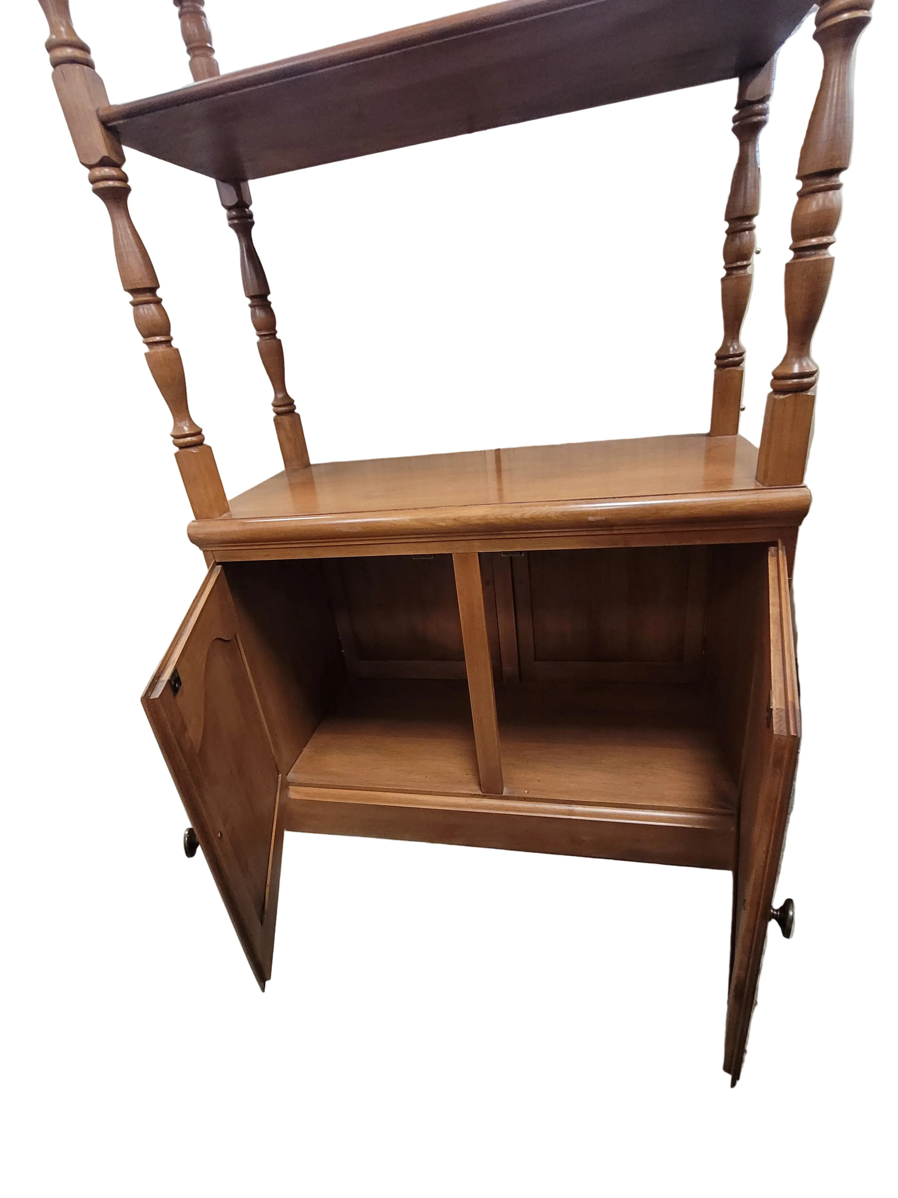 Traditional Bakers Rack Style Hutch - Image 4