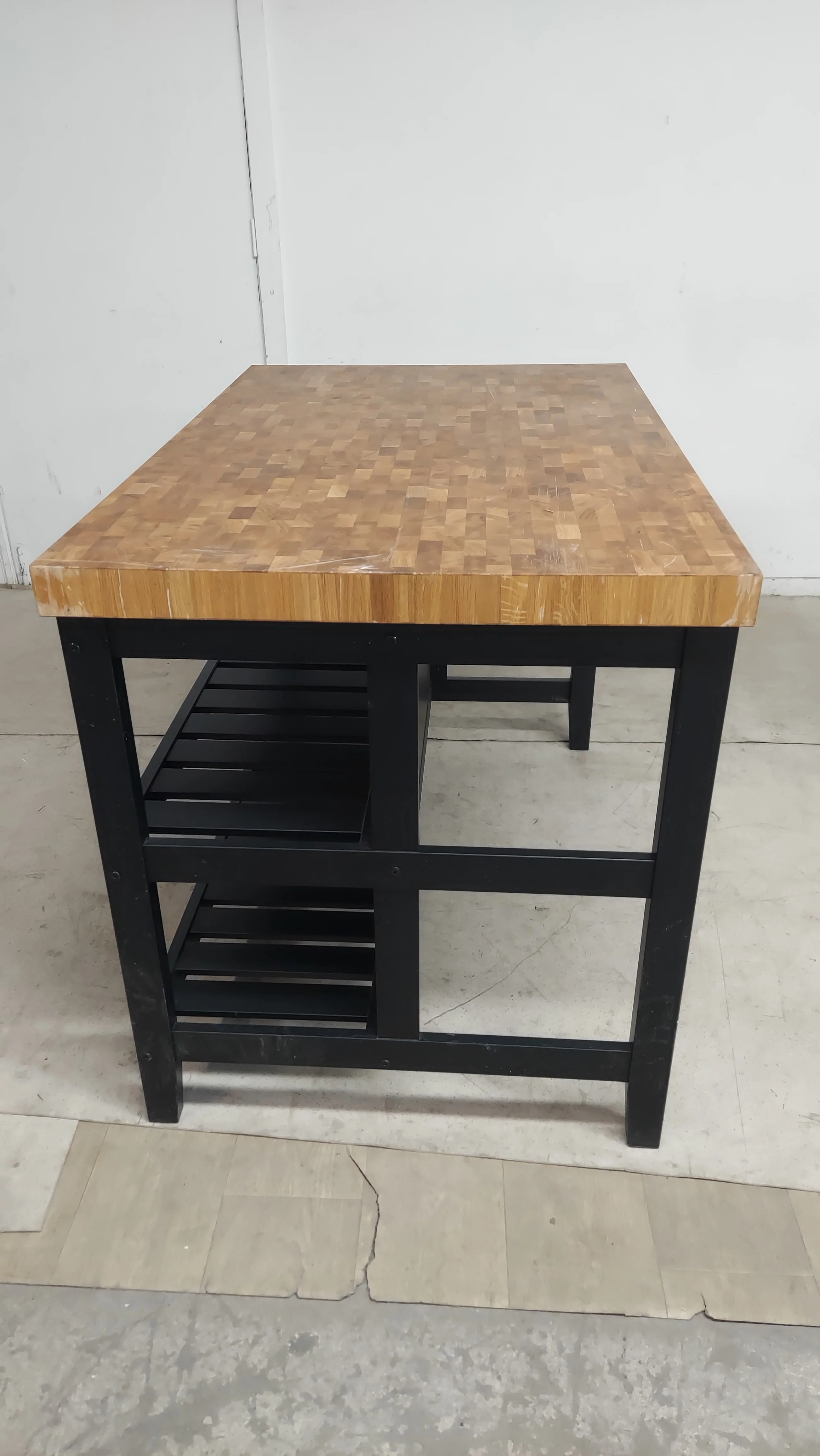 49.5" Vadholma Kitchen Island With Rack - Image 6