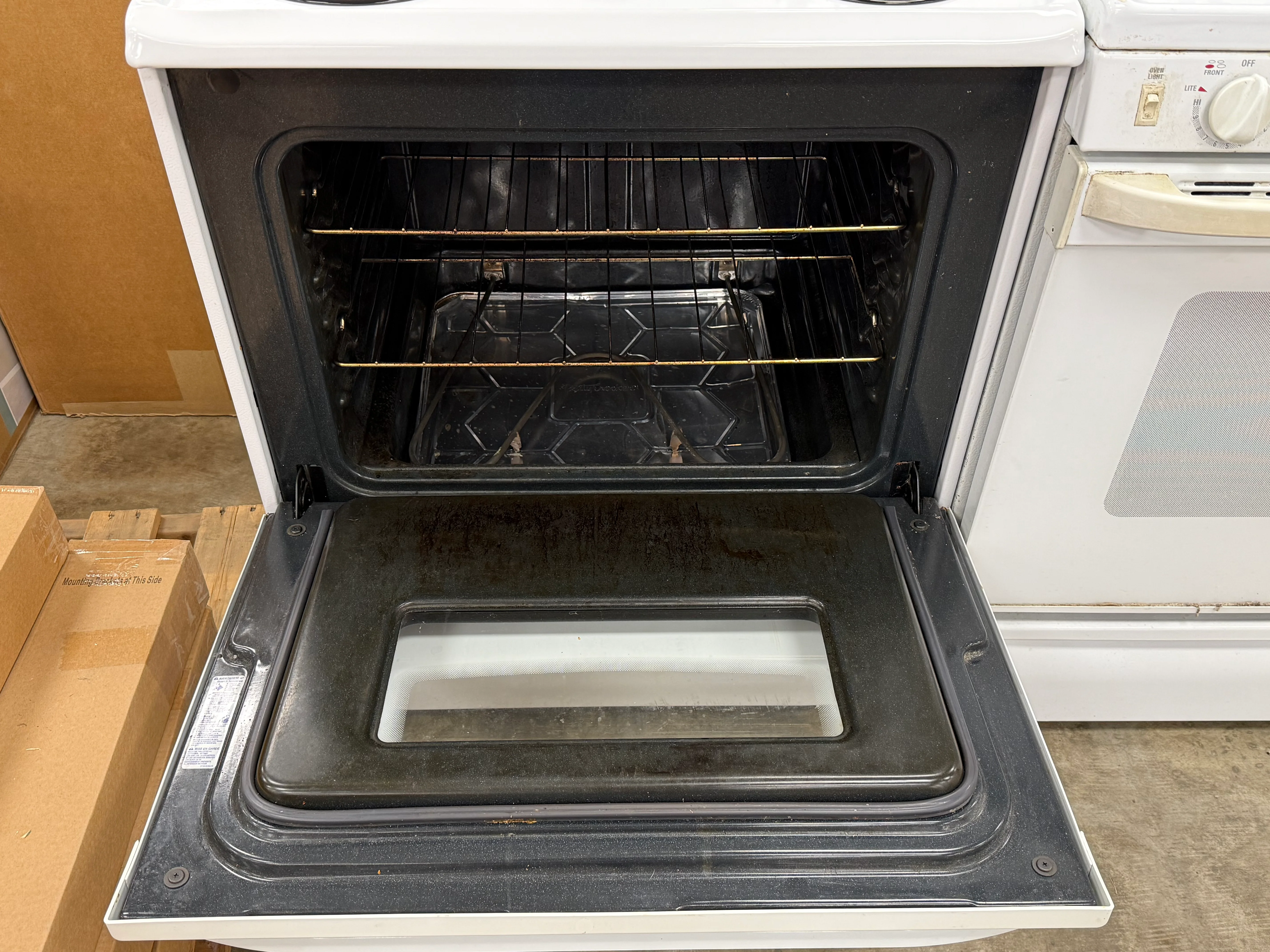 White Frigidaire Electric Coil Range Stove - Image 3